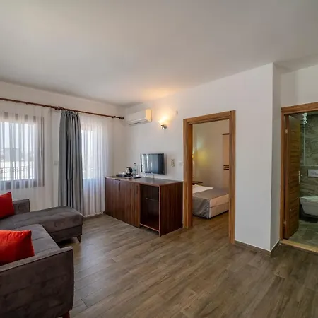 Hotel Queen Boutique 2*