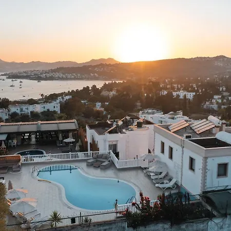 Queen Boutique Hotell 2*