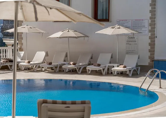 Queen Boutique Hotell Bitez