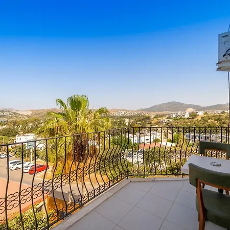 Queen Boutique Hotell 2*