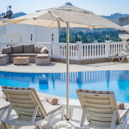 Queen Boutique Hotel Bitez