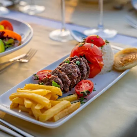 Queen Boutique 바이즈