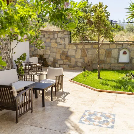 Queen Boutique Hotell 2*