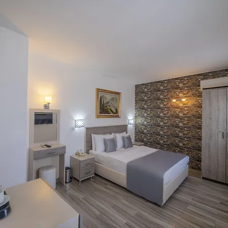 Hotell Queen Boutique 2*