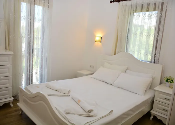 Queen Boutique 2* ביטז